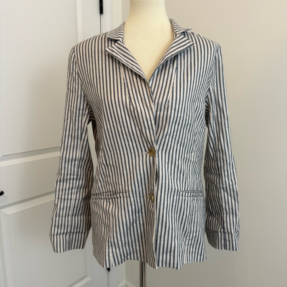 Evereve Navy and White Striped Blazer‎
